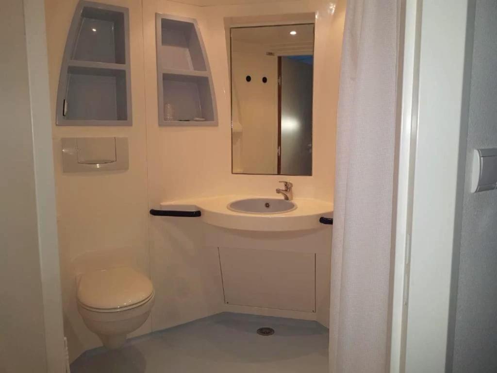 Au Perigord Noir Hotell Hautefort Exteriör bild