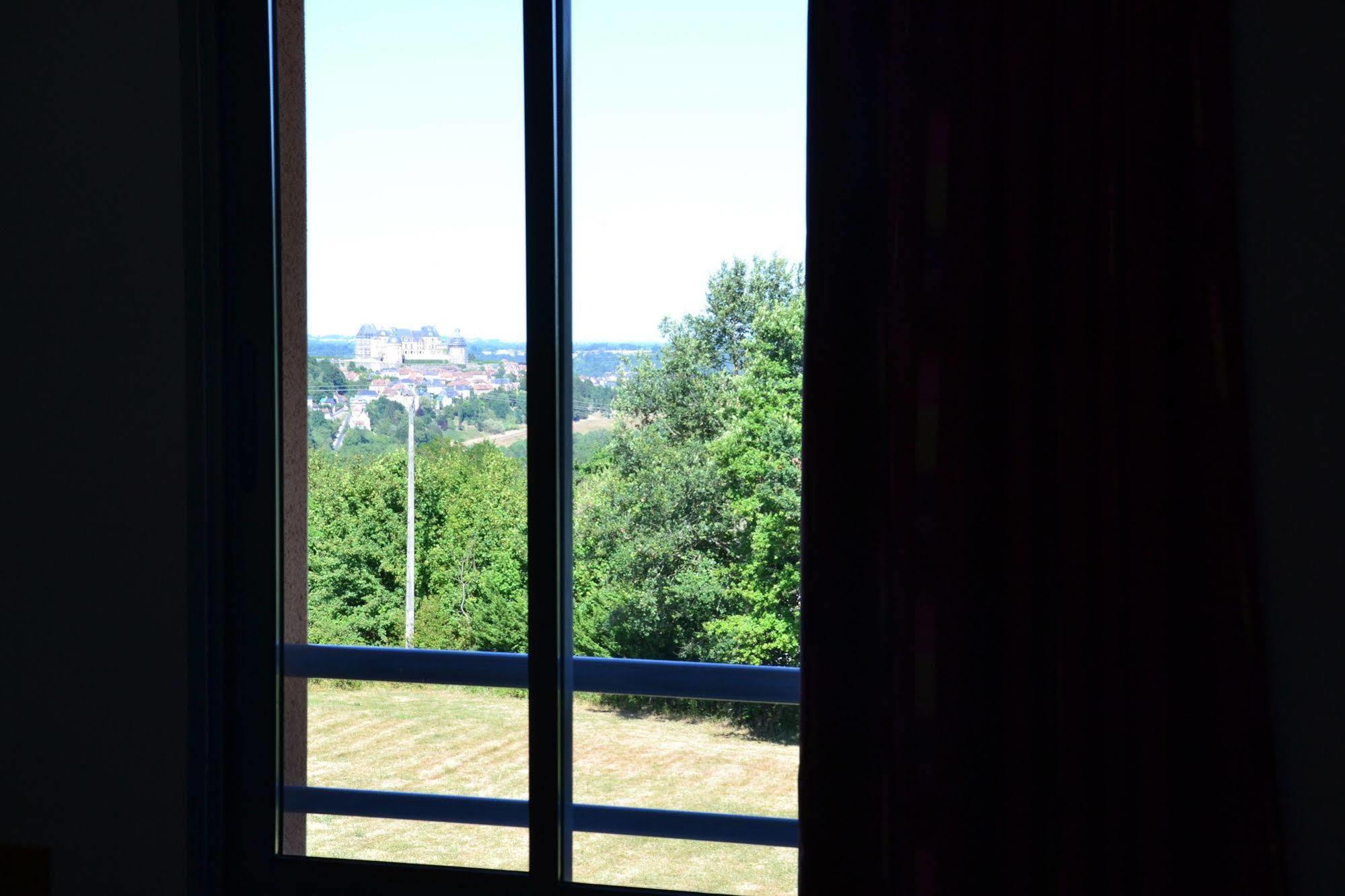 Au Perigord Noir Hotell Hautefort Exteriör bild